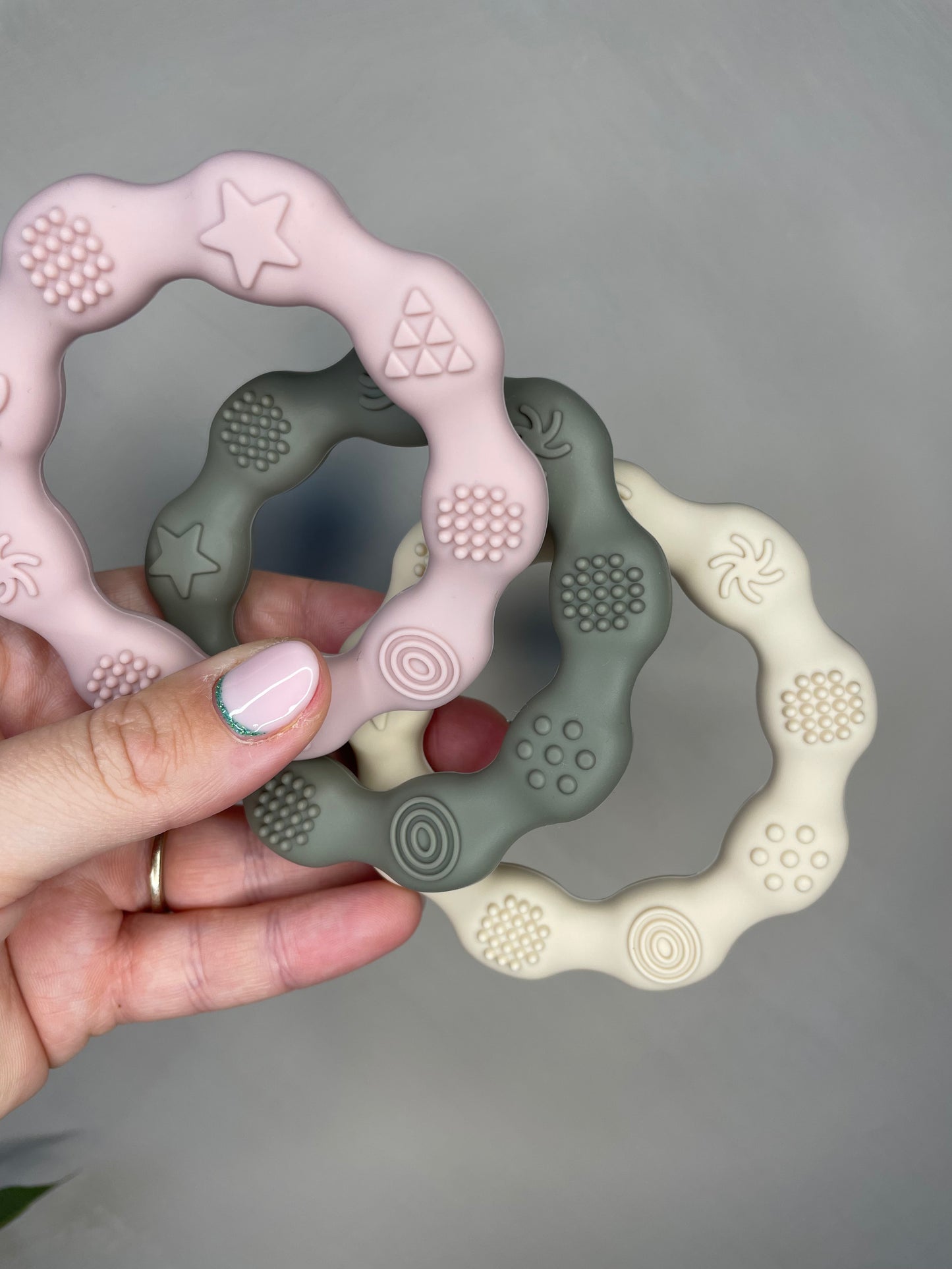 teething ring with bag