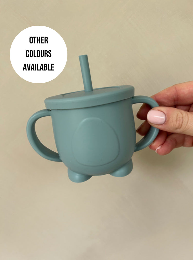 Silicone sippy cup with handles