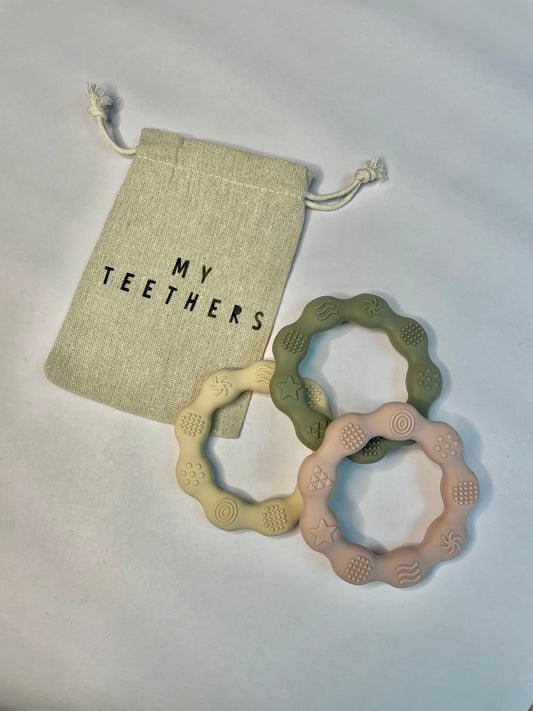 teething ring with bag
